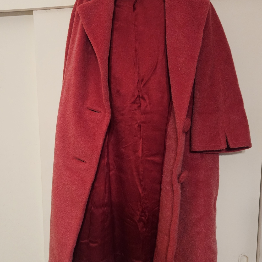 Vintage 50s Large Women's Hot Pink Wool Coat With 3/4 Sleeves And Large Buttons - Picture 3 of 10